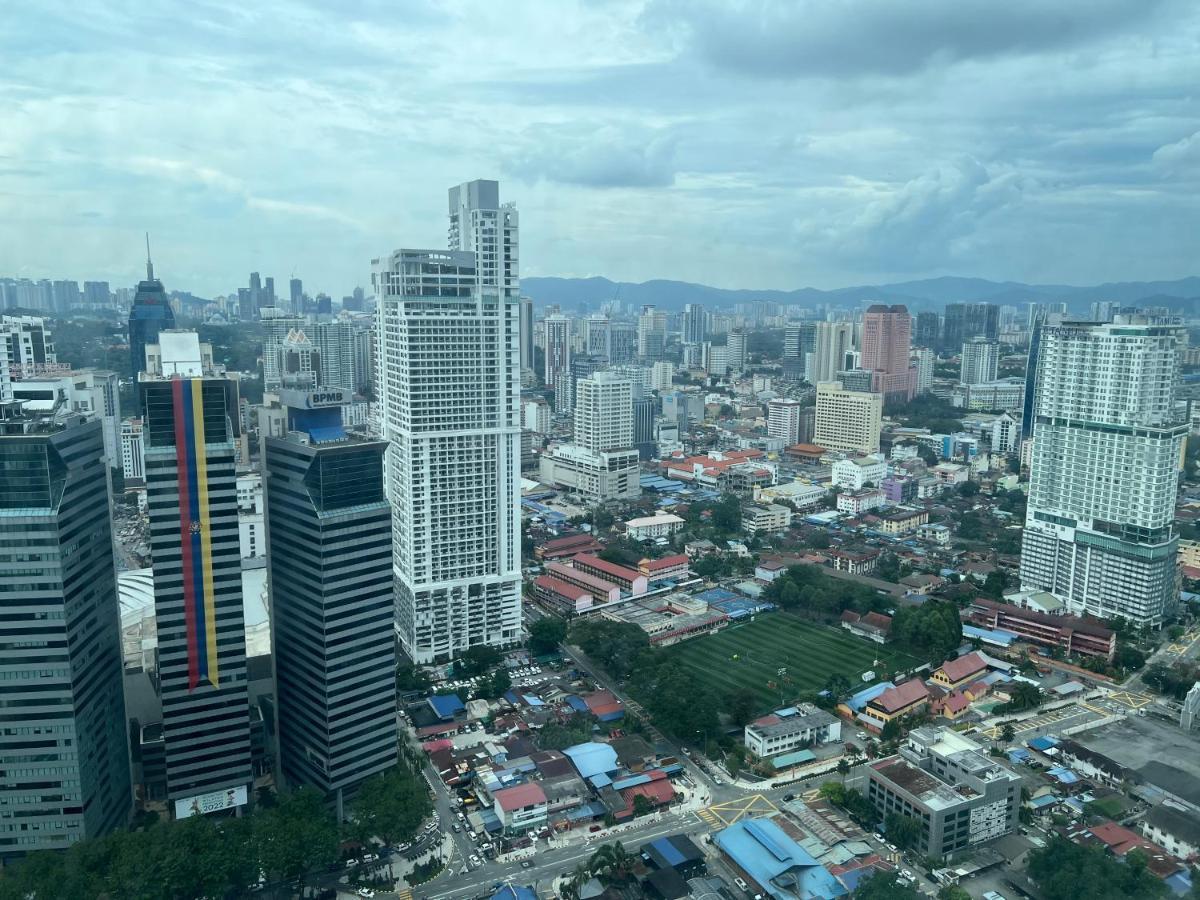 Amazing Pool By Platinum Suites Klcc กัวลาลัมเปอร์ ภายนอก รูปภาพ