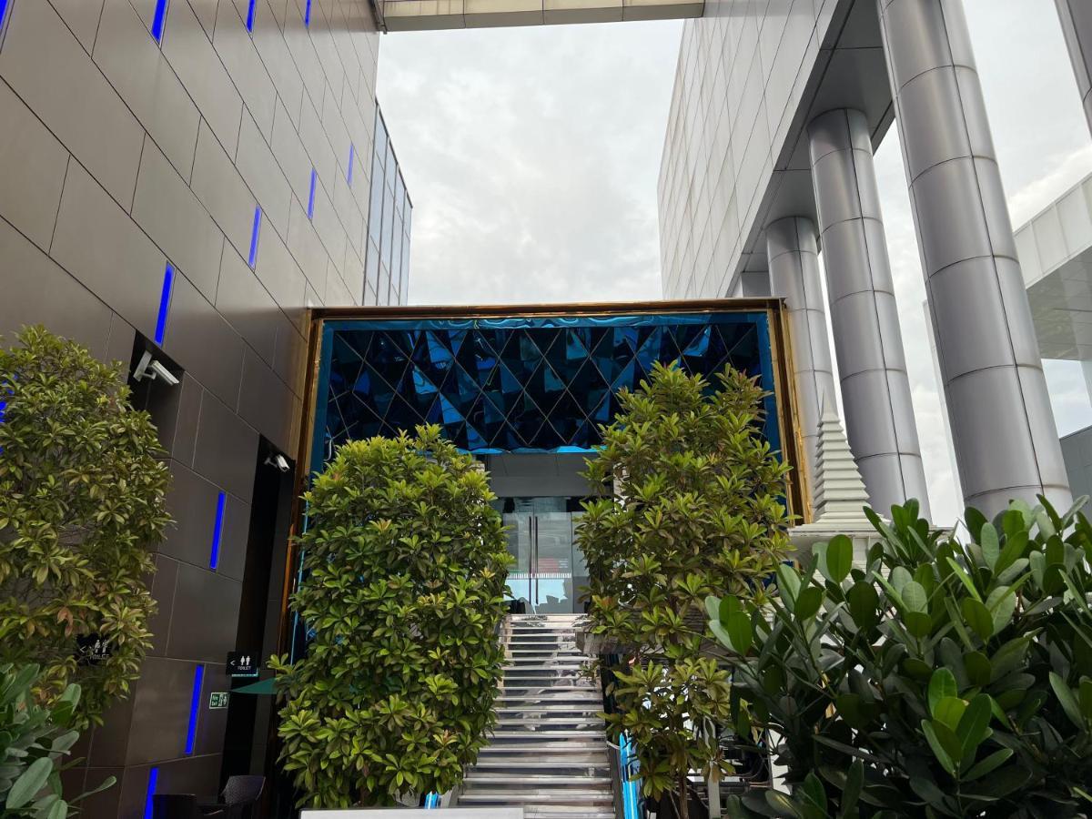 Amazing Pool By Platinum Suites Klcc กัวลาลัมเปอร์ ภายนอก รูปภาพ