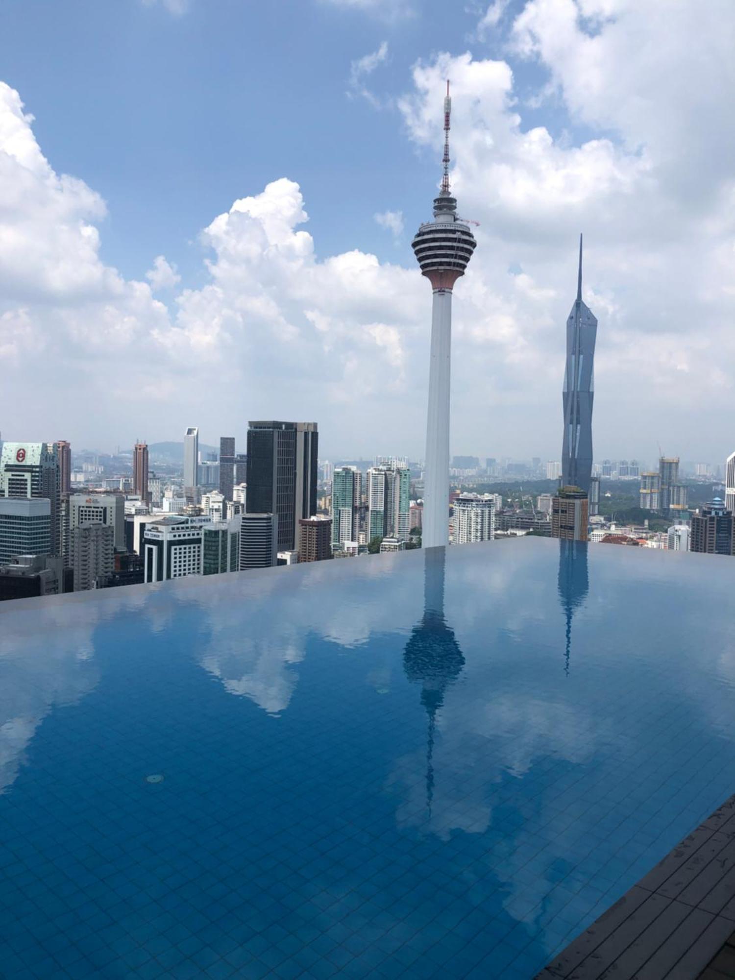 Amazing Pool By Platinum Suites Klcc กัวลาลัมเปอร์ ภายนอก รูปภาพ