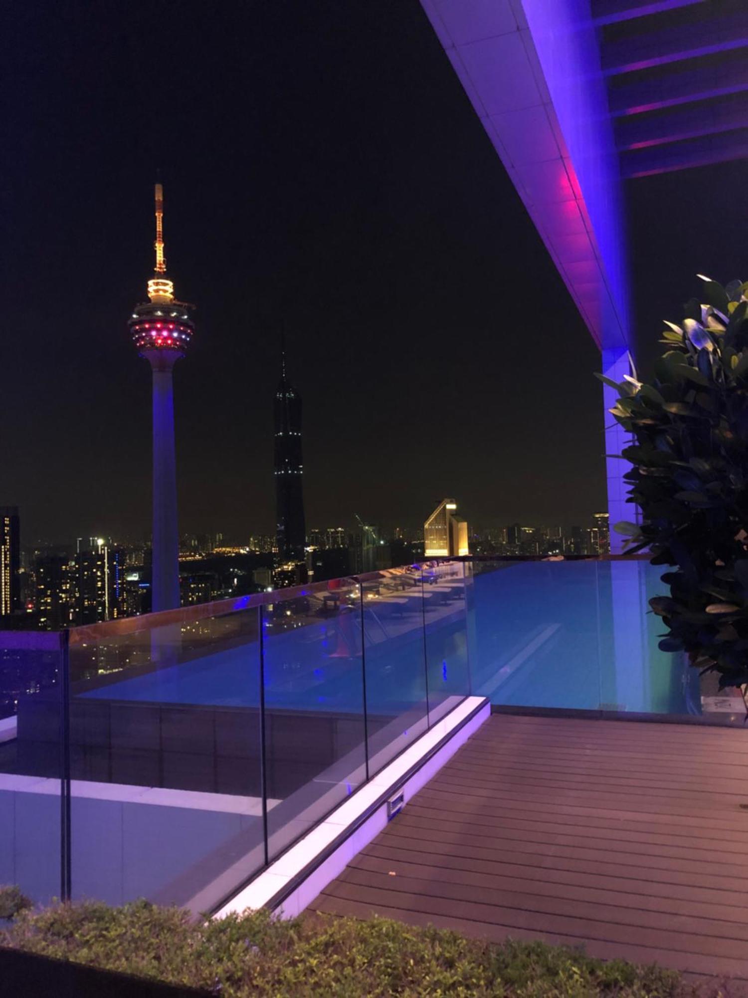 Amazing Pool By Platinum Suites Klcc กัวลาลัมเปอร์ ภายนอก รูปภาพ