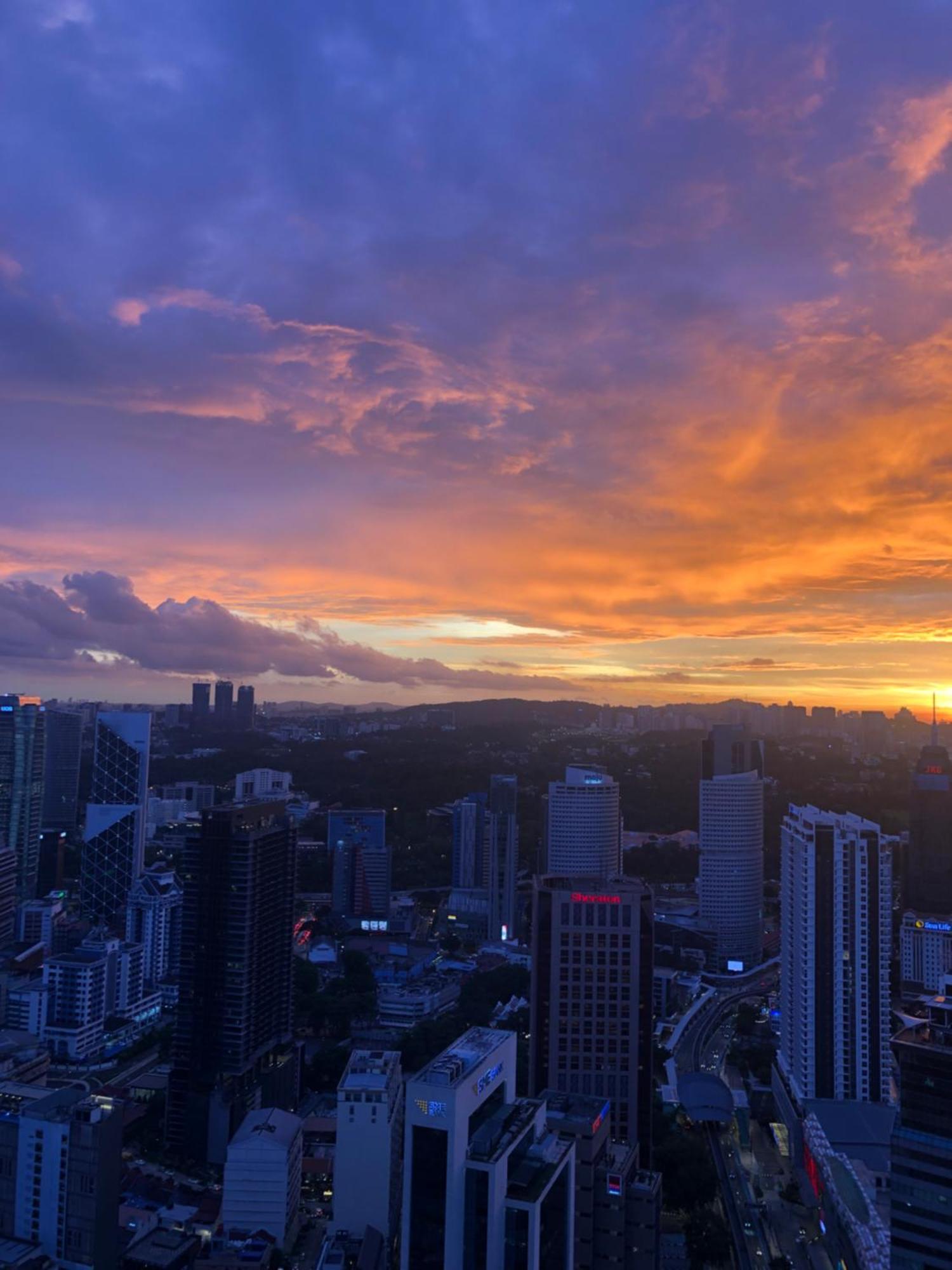 Amazing Pool By Platinum Suites Klcc กัวลาลัมเปอร์ ภายนอก รูปภาพ