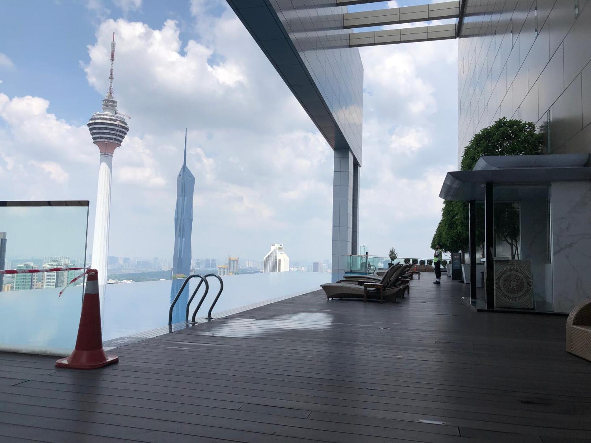 Amazing Pool By Platinum Suites Klcc กัวลาลัมเปอร์ ภายนอก รูปภาพ